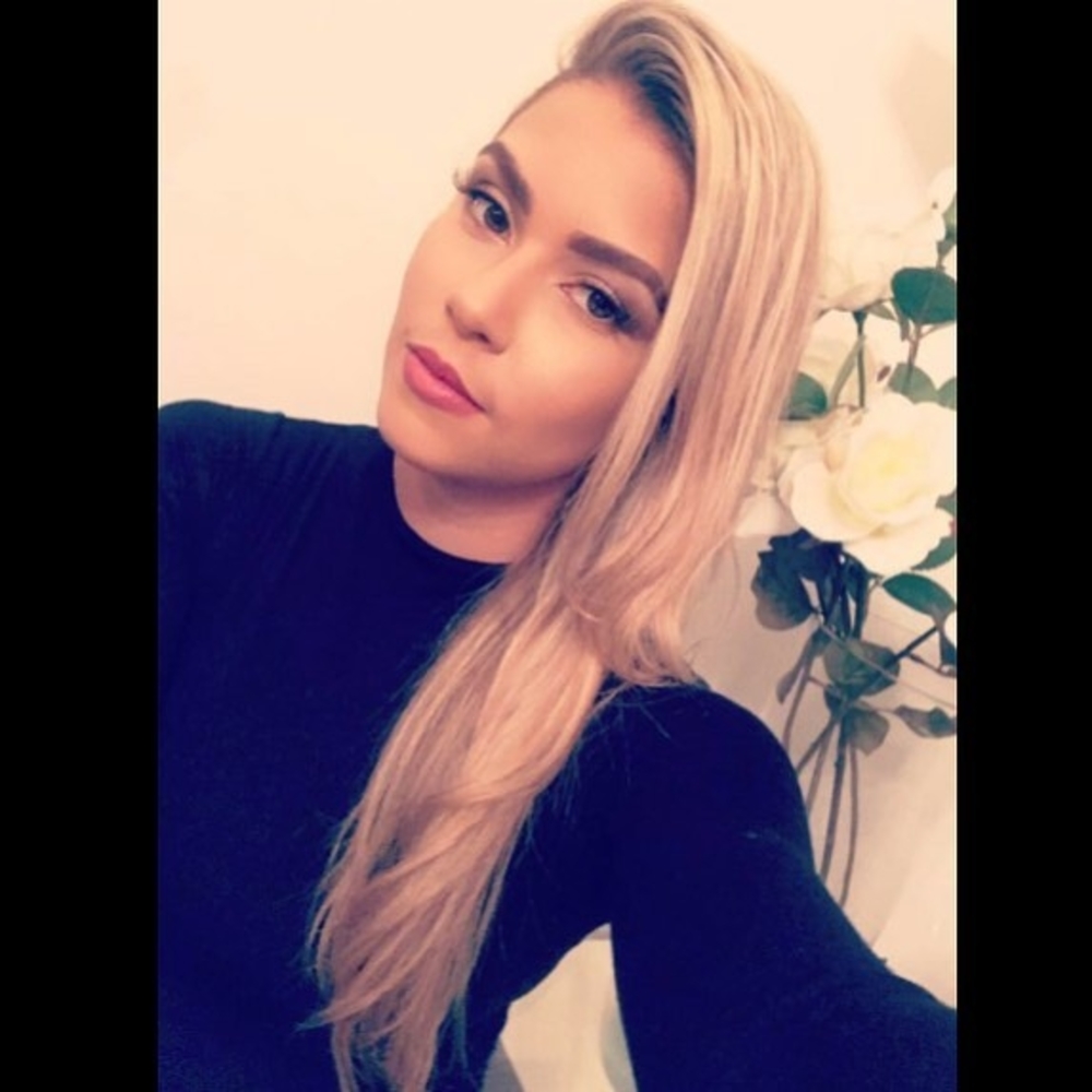 Meet your Posher, Christie